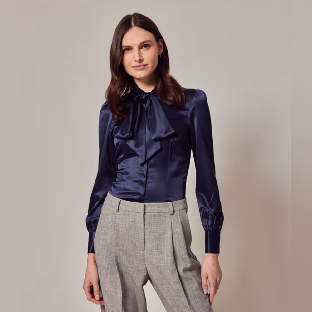 Hawes & Curtis Olive Green Satin Pussybow Blouse – Size 2 US / 6 UK NWOT